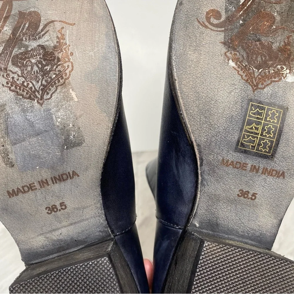 Free People Charm Double V Bootie 36 1/2 - Picture 11 of 13